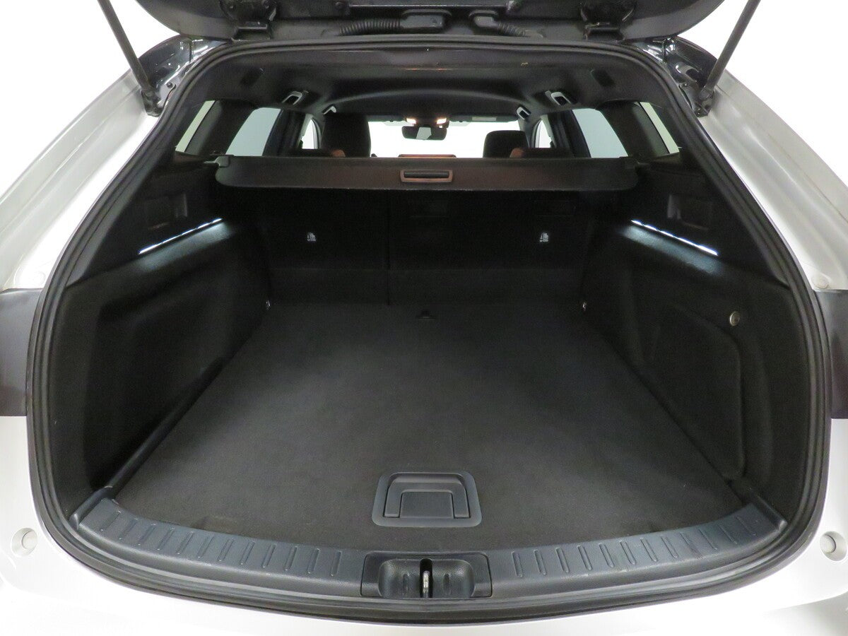 Toyota Corolla 2.0 Hybrid e-CVT GR Sport