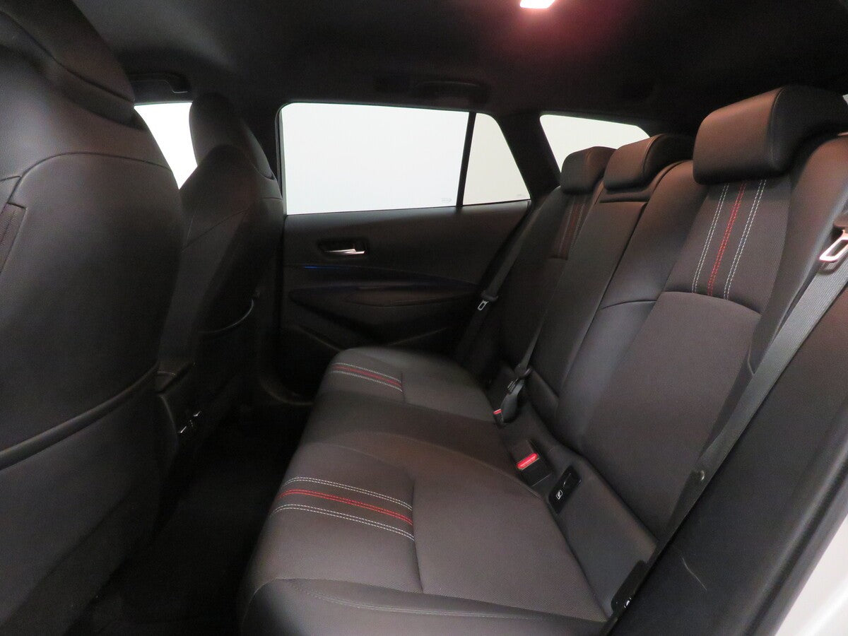 Toyota Corolla 2.0 Hybrid e-CVT GR Sport