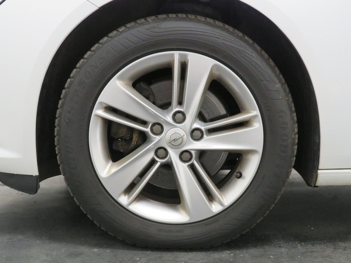 Opel Insignia 1.5i 121 kW Sports Tourer