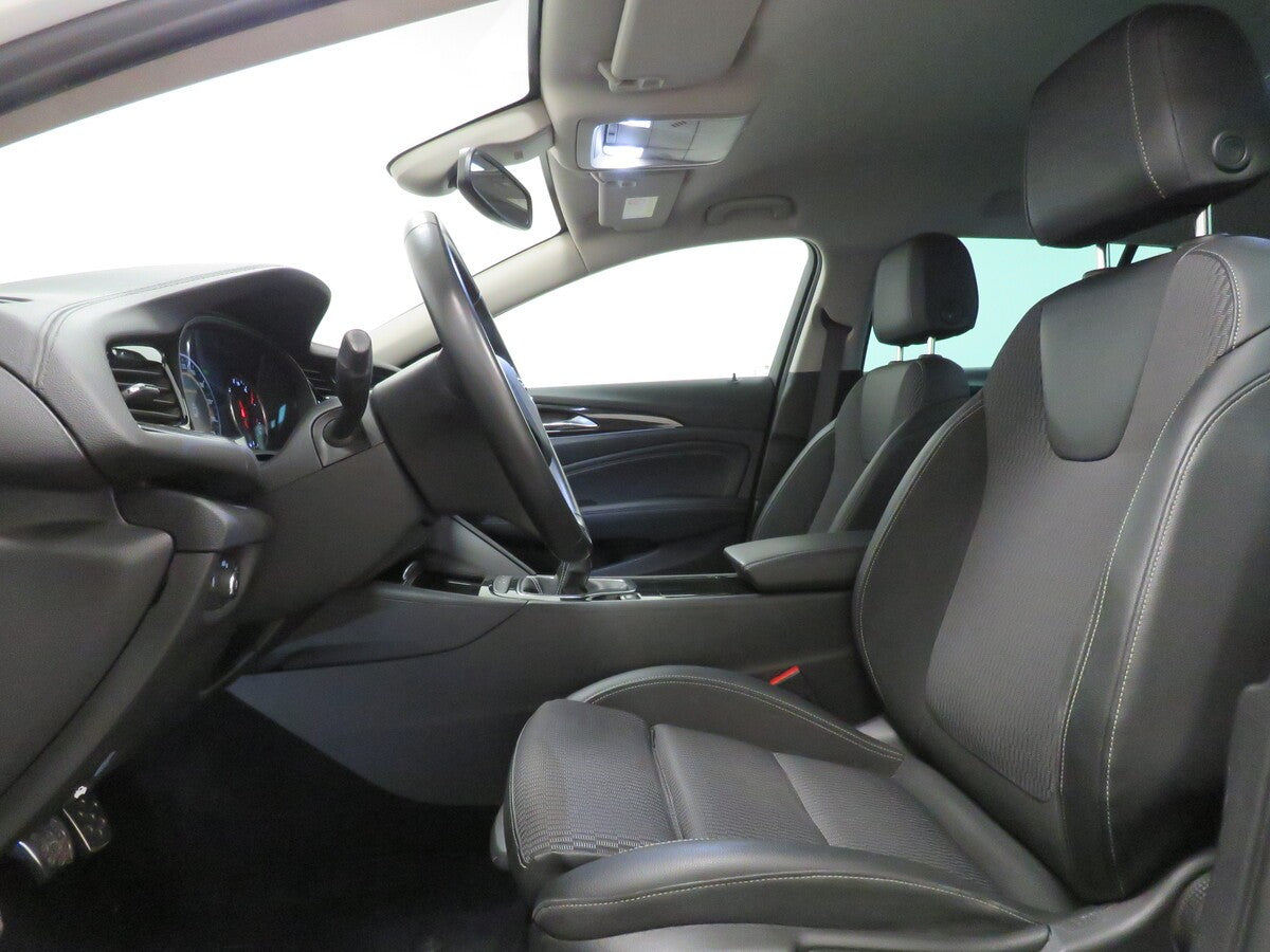 Opel Insignia 1.5i 121 kW Sports Tourer
