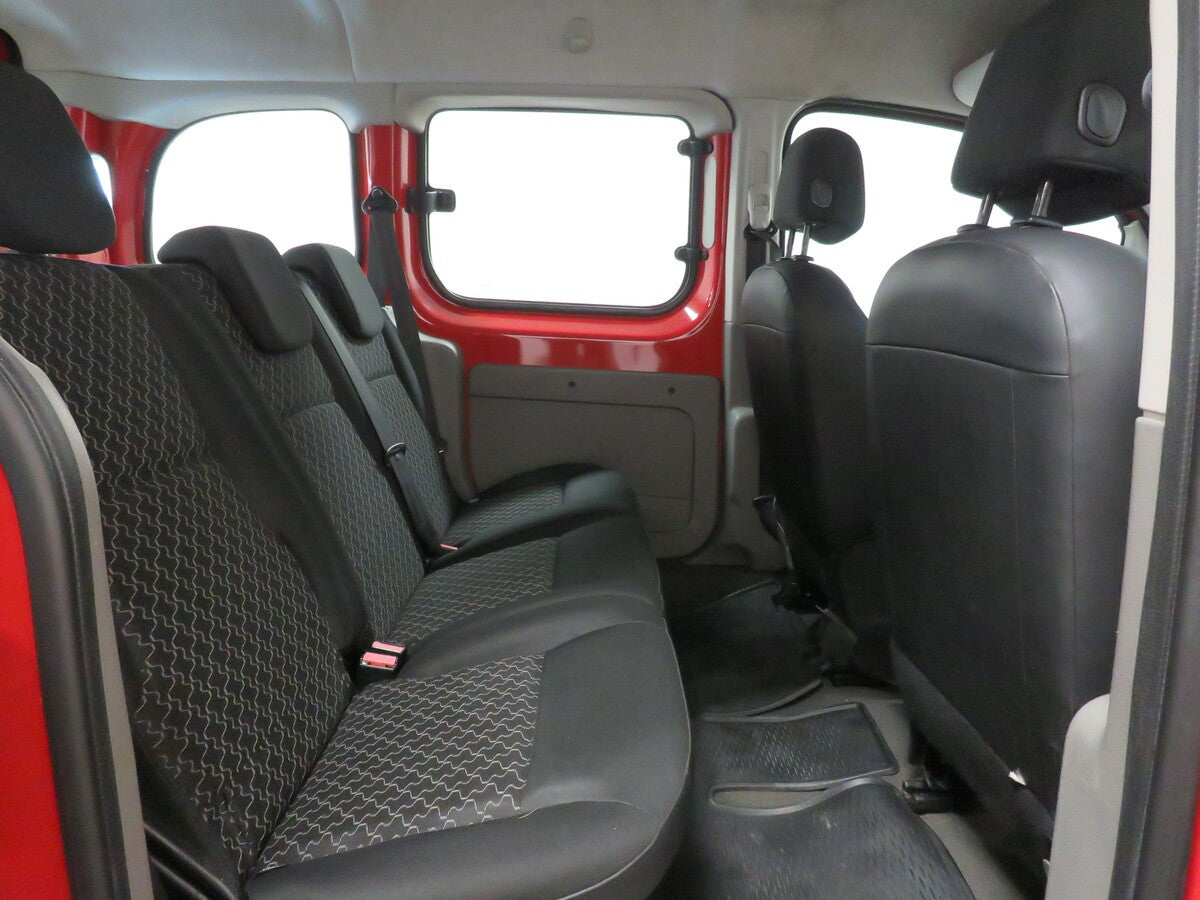 Renault Kangoo 1.6i 64 kW