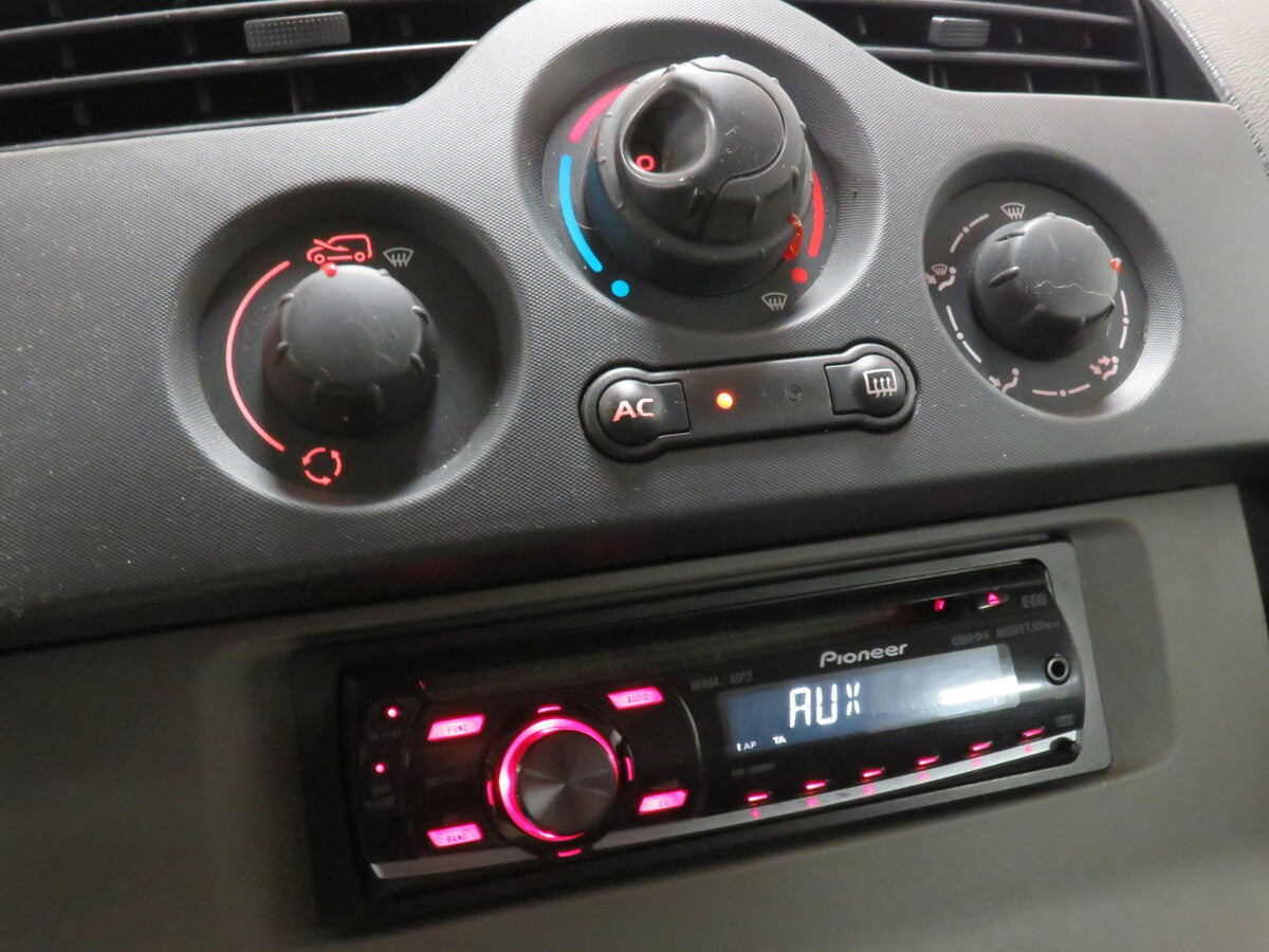 Renault Kangoo 1.6i 64 kW