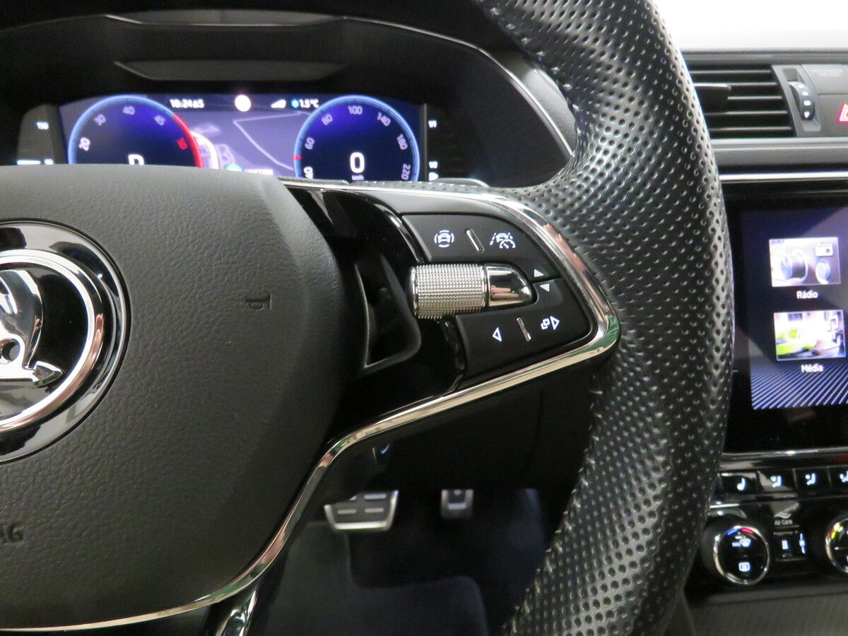 Škoda Superb 2.0 TDI 147 kW 4x4 Sportline – foto 17