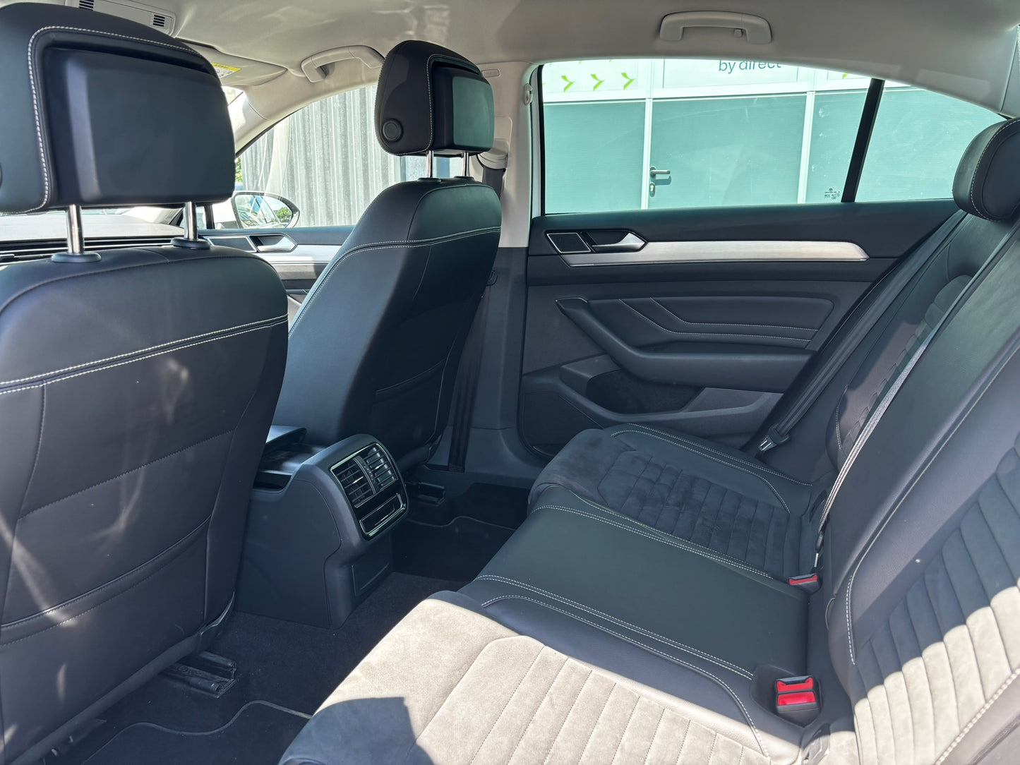 Volkswagen Passat  2.0 TDI Elegance
