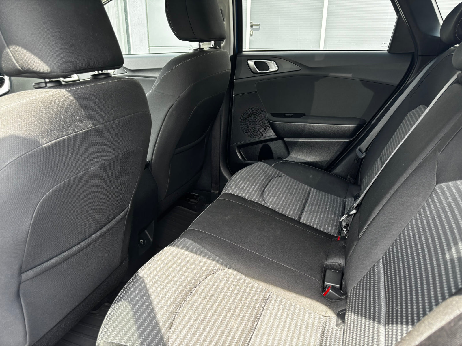 Kia Ceed 1.5 T-GDI SW Exclusive – foto 14
