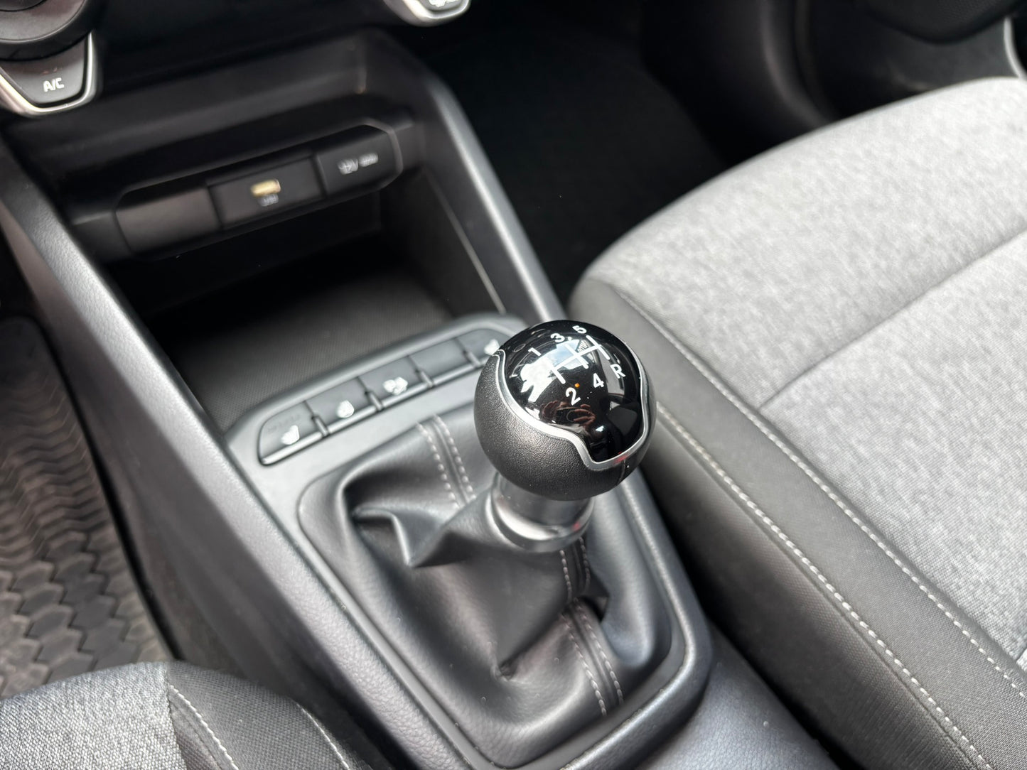Kia Stonic 1.2 DPI Spin