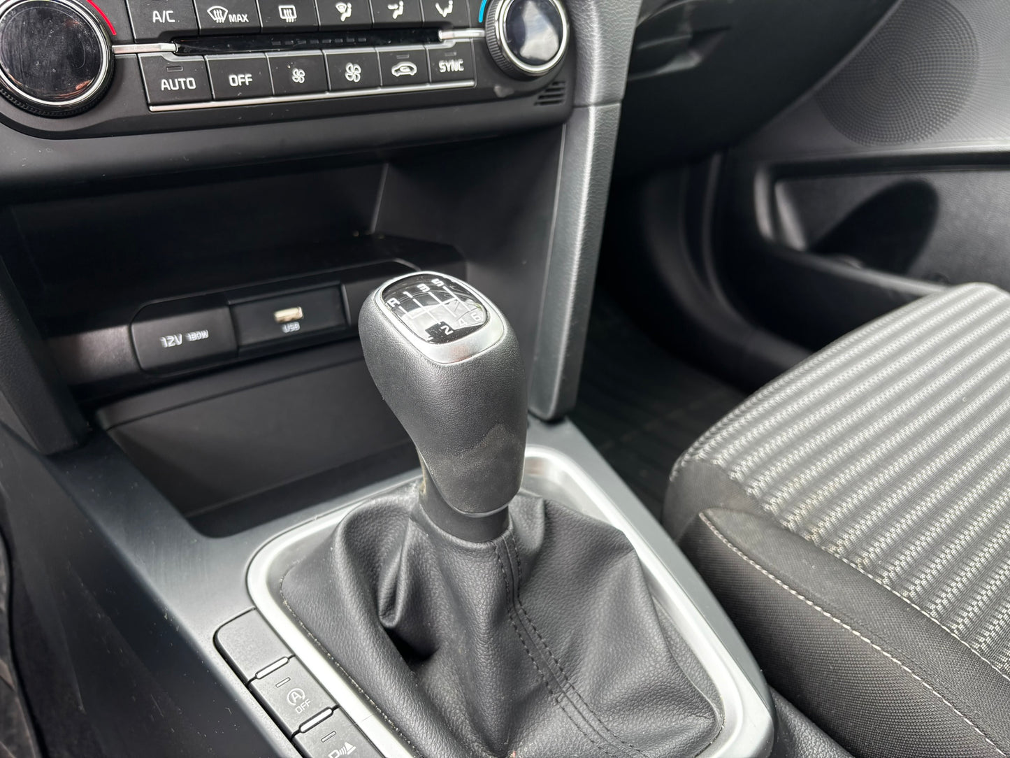 Kia Ceed 1.5 T-GDI SW Exclusive