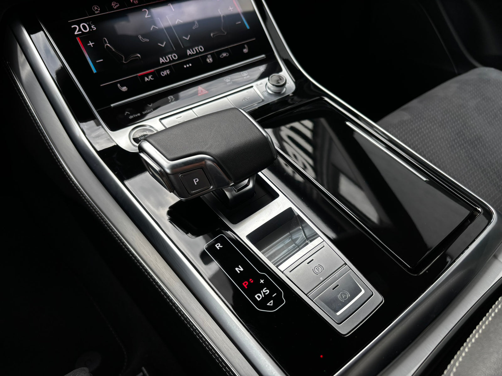 Audi Q8 3.0 TDI 50 – foto 14