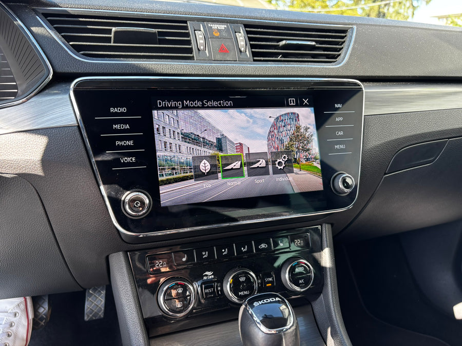 Škoda Superb 2.0 TDI Style TZ – foto 8