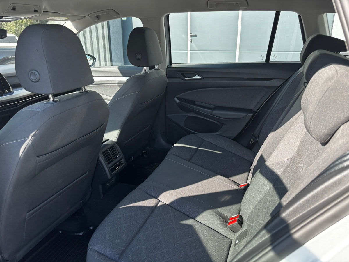 Volkswagen Golf 1.5 eTSI Variant Life