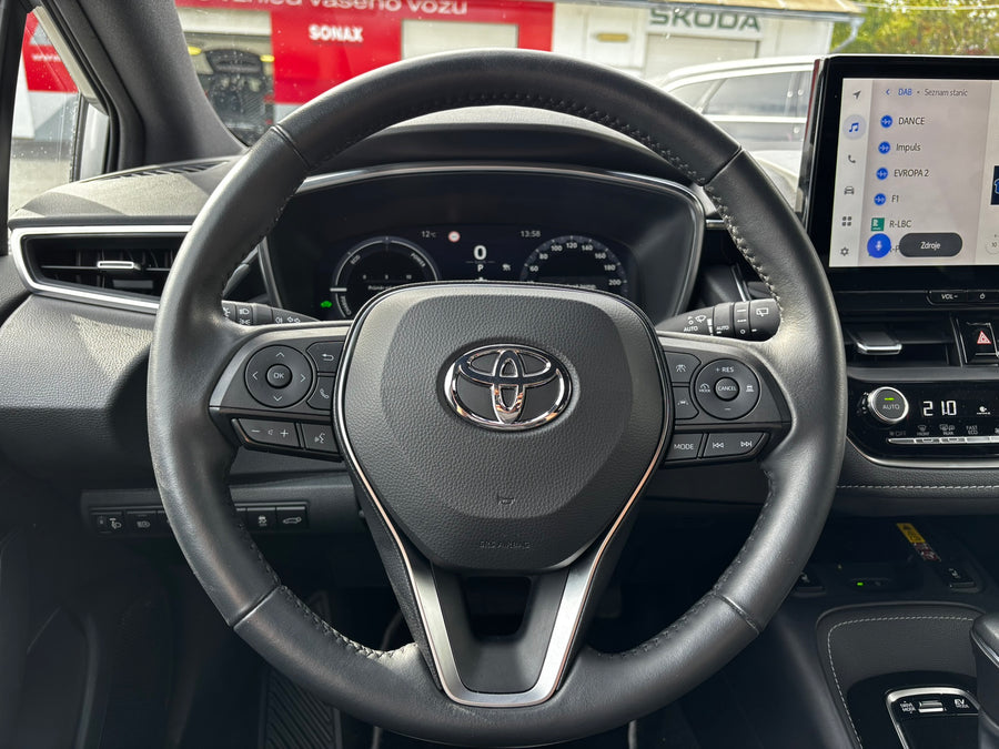 Toyota Corolla 1.8 Hybrid Touring Sports Style – foto 10