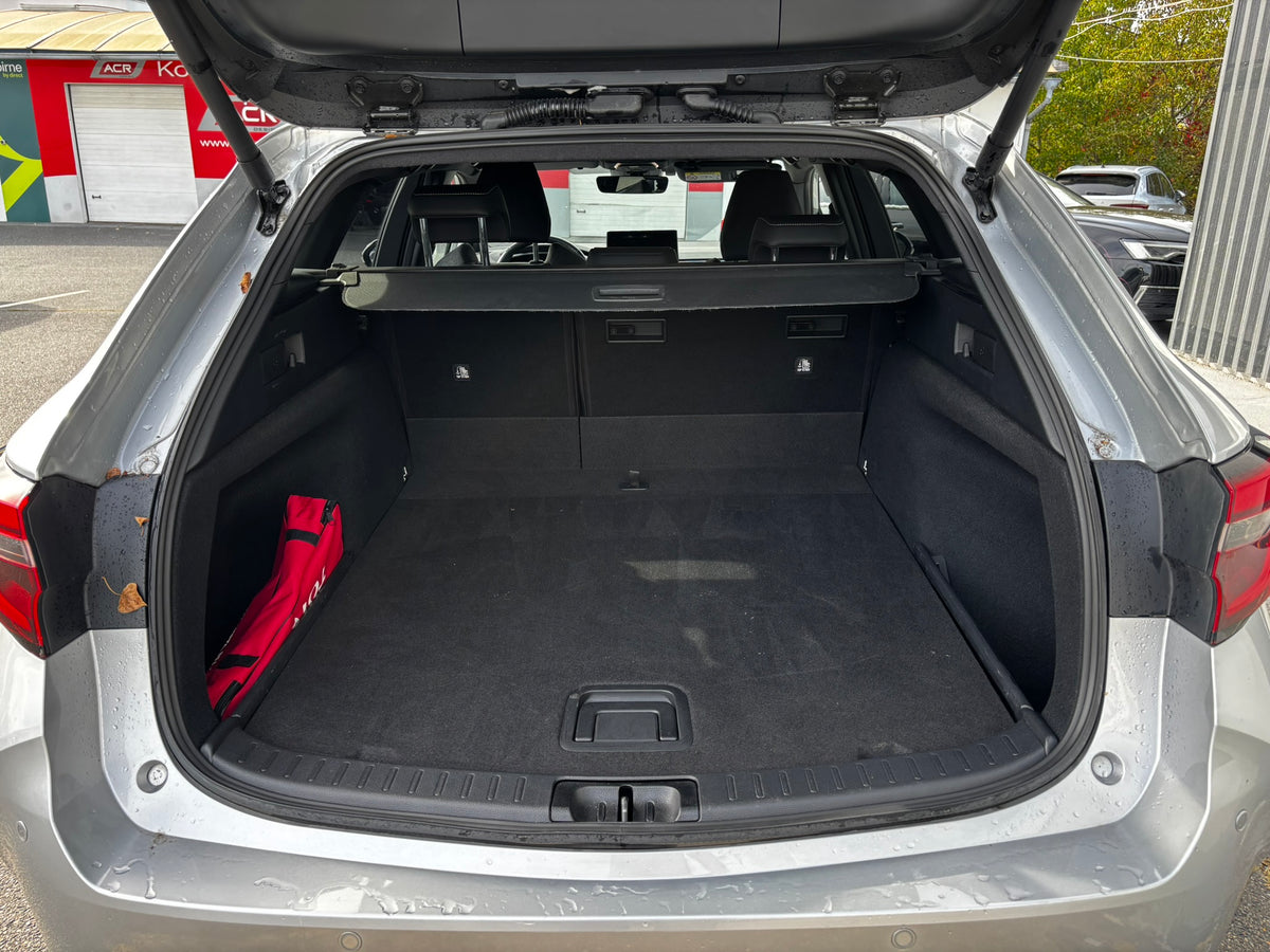 Toyota Corolla 1.8 Hybrid Touring Sports Style