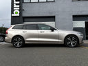 Volvo V60  2.0i B4 MHEV Plus (145 kW)