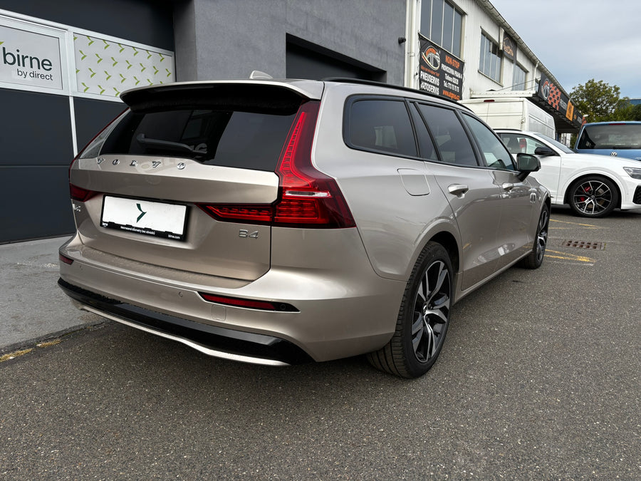 Volvo V60  2.0i B4 MHEV Plus (145 kW) – foto 4