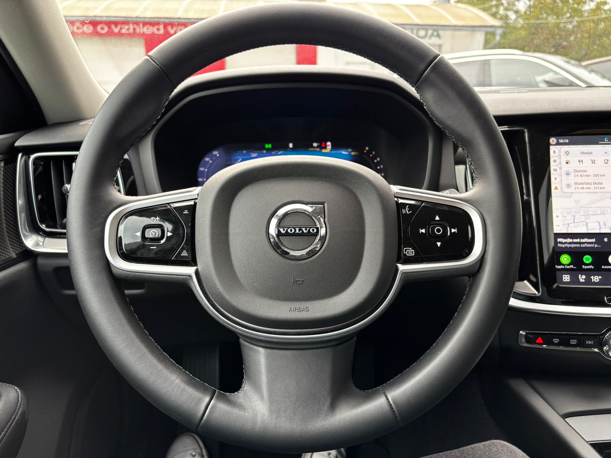 Volvo V60  2.0i B4 MHEV Plus (145 kW) – foto 9