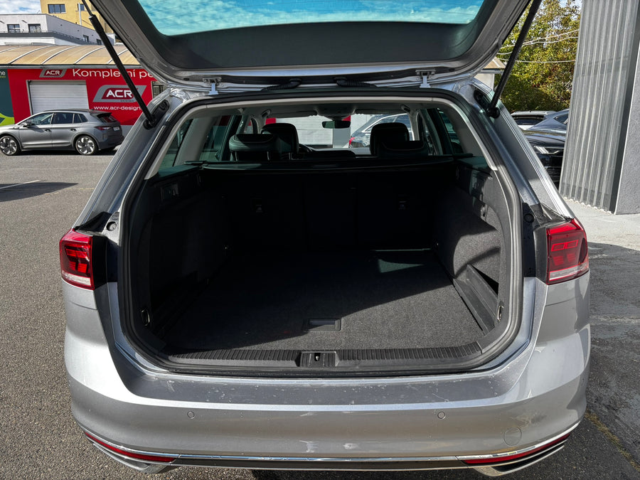 Volkswagen Passat 2.0 TDI Variant Elegance – foto 12