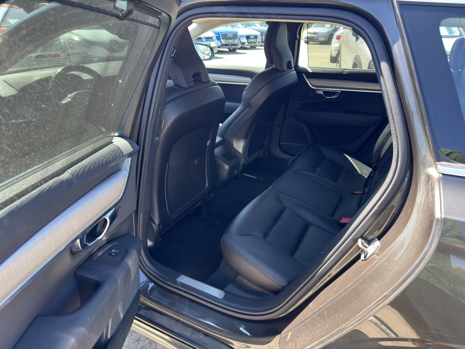 Volvo V90 2.0 D4 140 kW – foto 5
