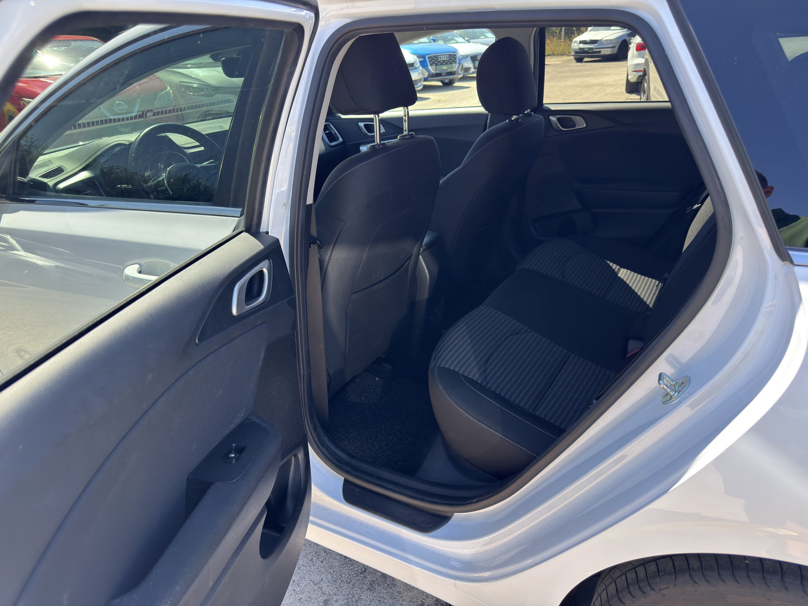Kia Cee'd 1.5 T-GDI 118 kW Top – foto 5