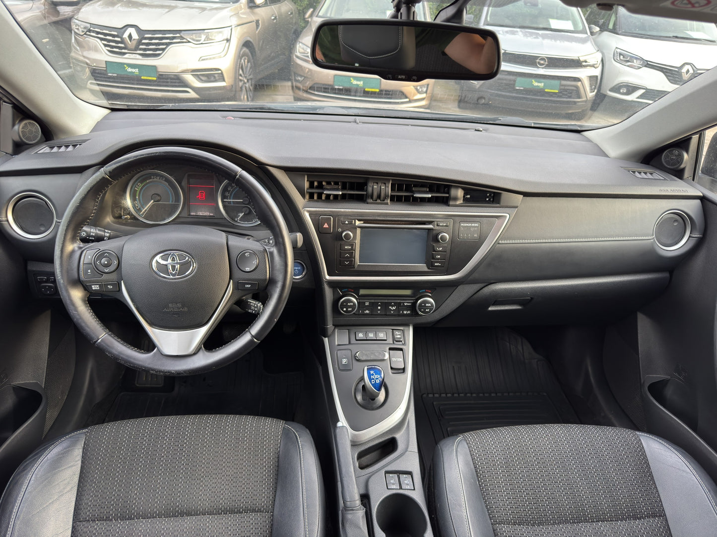 Toyota Auris 1.8 Hybrid + LPG 73 kW