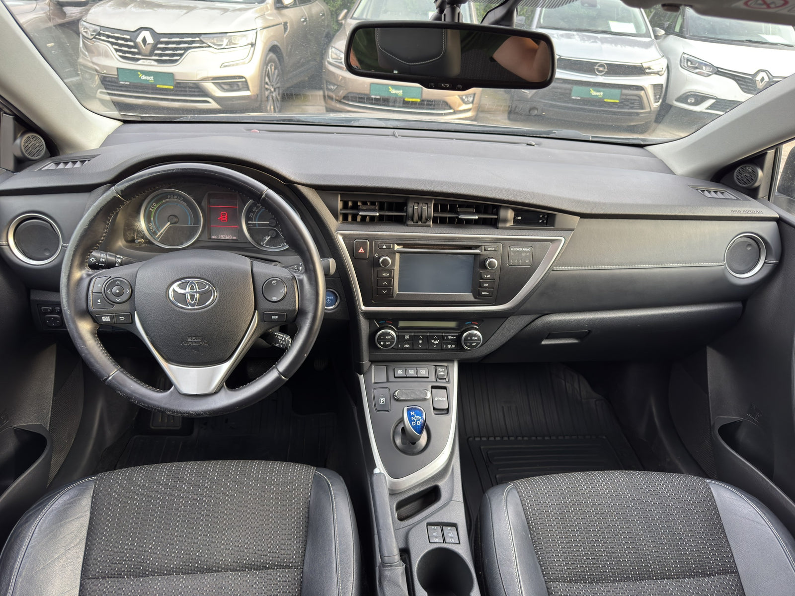 Toyota Auris 1.8 Hybrid + LPG 73 kW – foto 6
