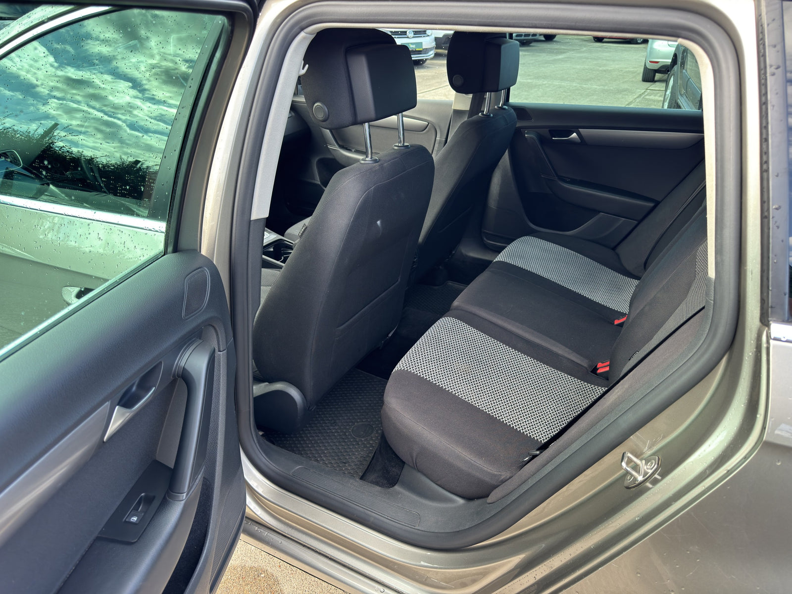 Volkswagen Passat 2.0 TDi 103 kW DSG – foto 5