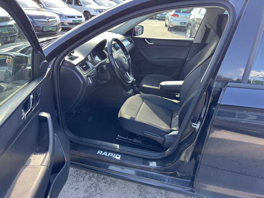 Škoda Rapid 1.6 TDi 77 kW – foto 4