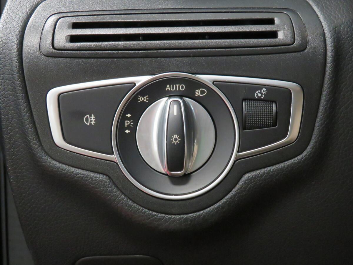 Mercedes-Benz Třídy C C 200 d T 117 kW