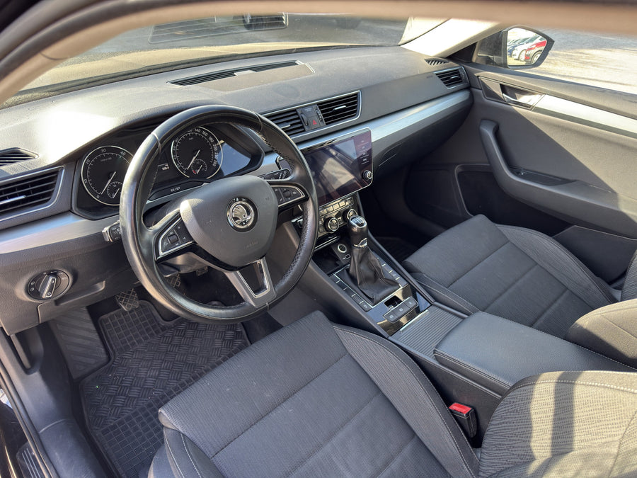 Škoda Superb 1.6 TDi 88 kW Ambition – foto 5