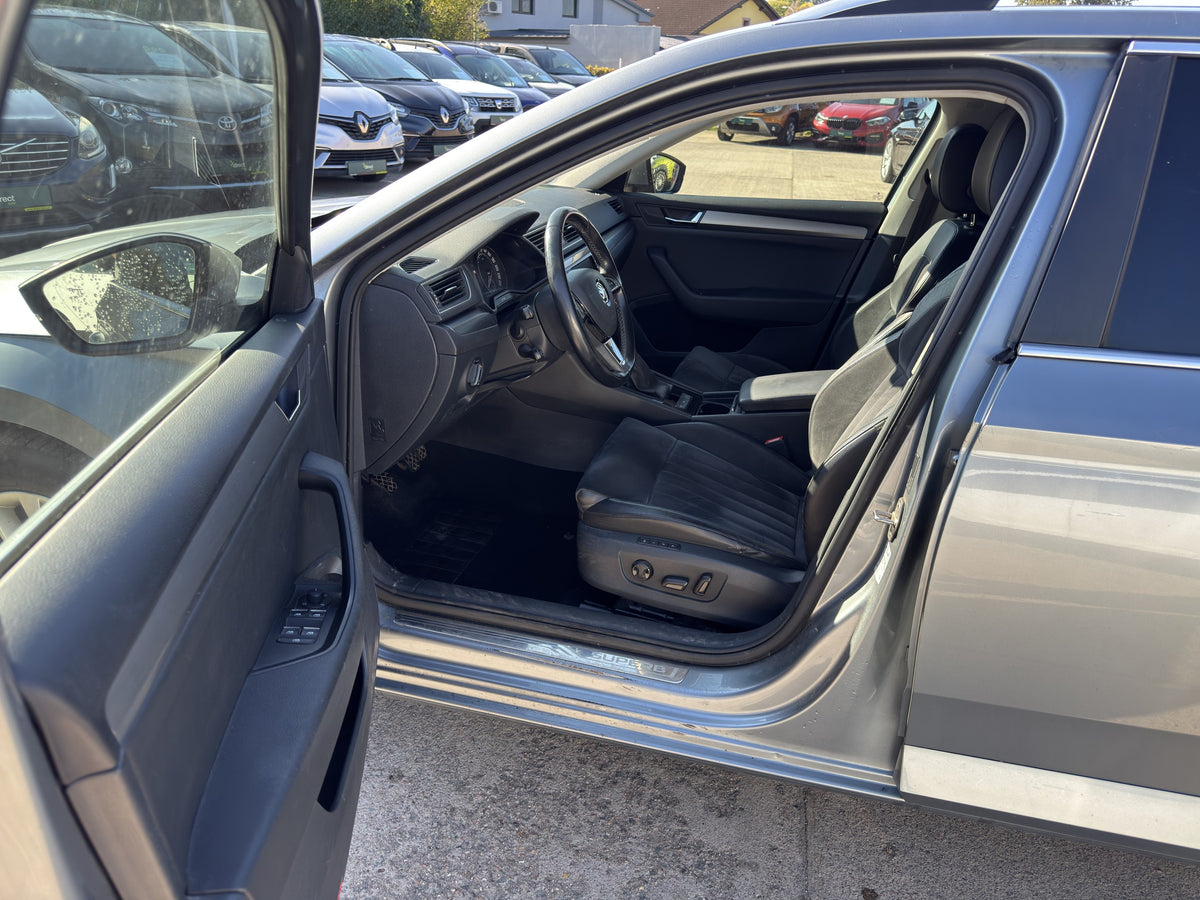Škoda Superb 2.0 TDi 110 kW – foto 4