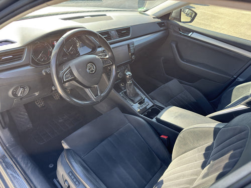 Škoda Superb 2.0 TDi 110 kW – foto 5