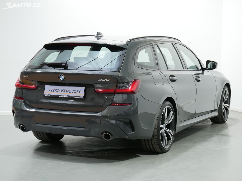 BMW Řada 3, 330i M sport
