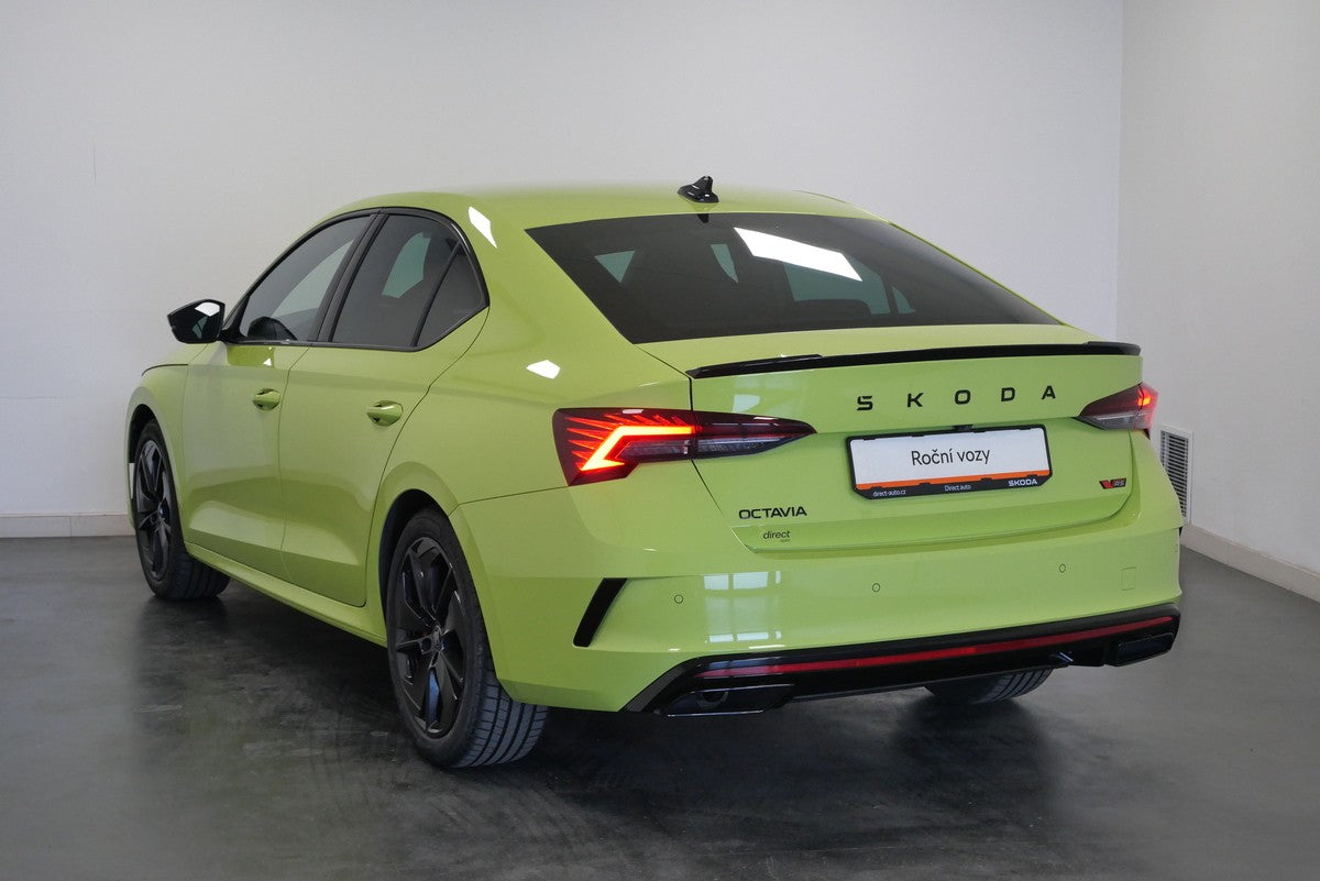 Škoda Octavia 2.0 TSI 195kW DSG RS – foto 7