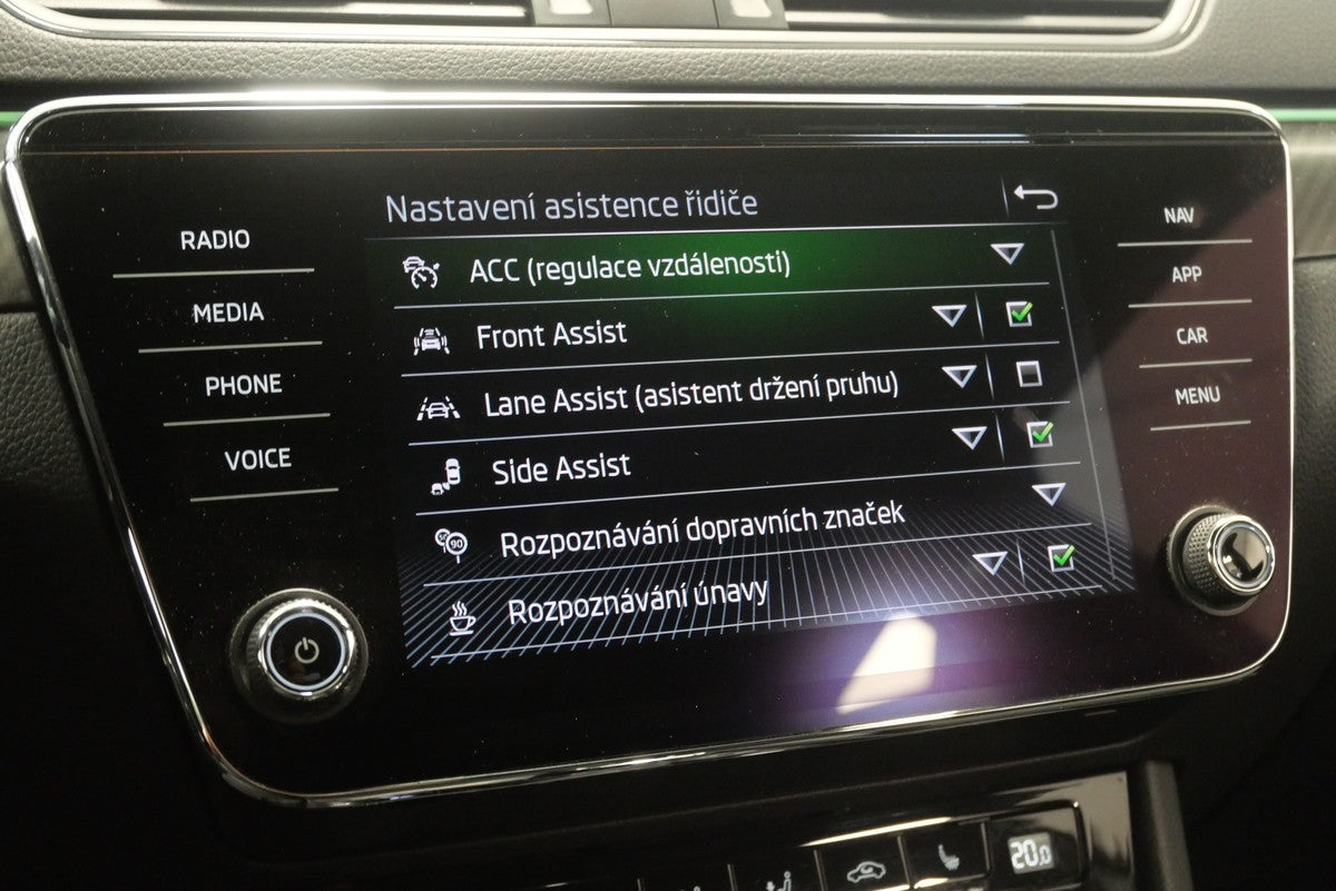Škoda Superb 2.0 TDI 147kW SportLine DSG