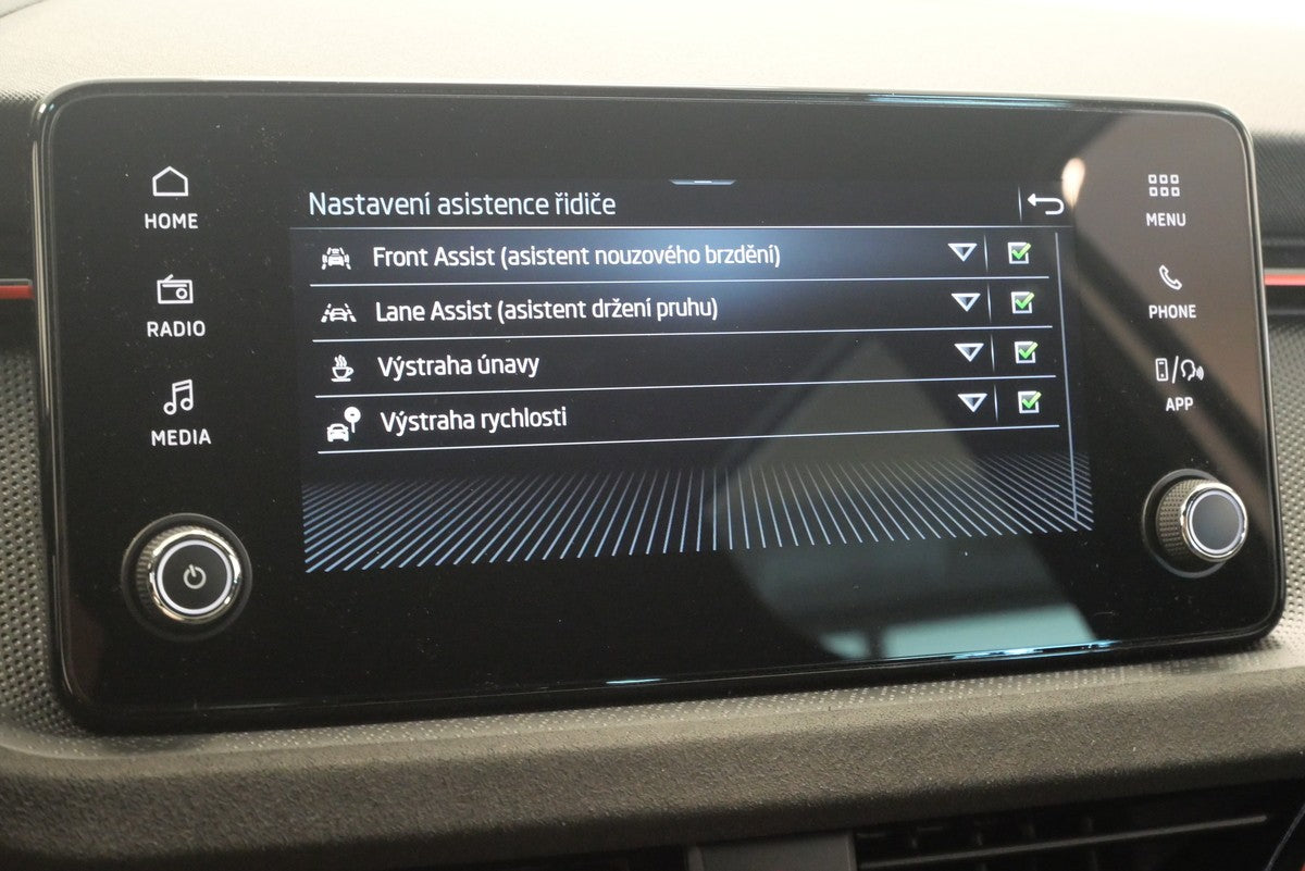 Škoda Scala 1.0 TSI 85kW Drive – foto 20