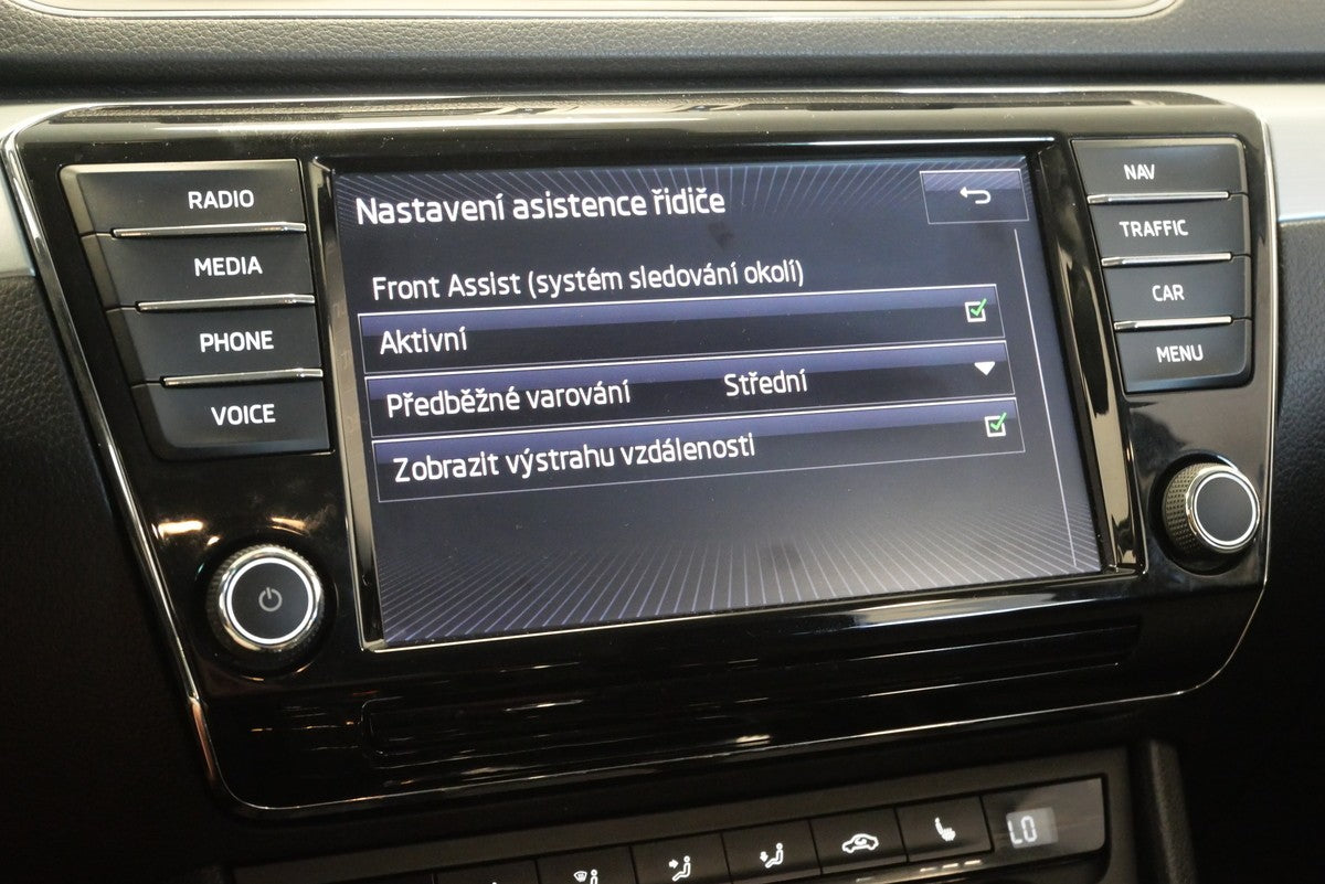 Škoda Superb 2.0 TDI 110kW Ambition