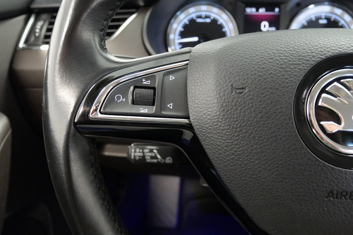 Škoda Octavia 2.0 TDI 135 kW 4x4 DSG L&K – foto 16
