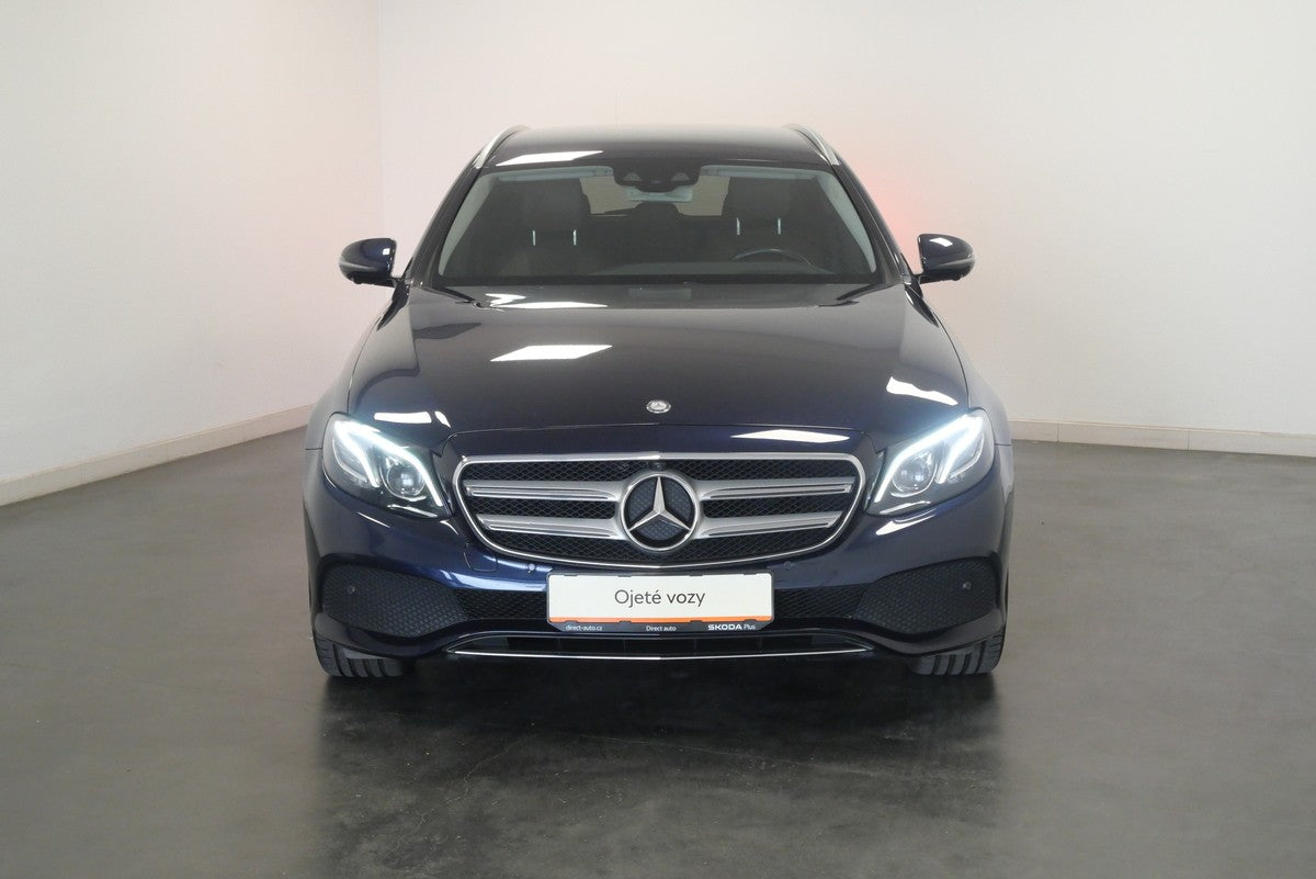 Mercedes-Benz Třídy E 220d 143 kW – foto 4