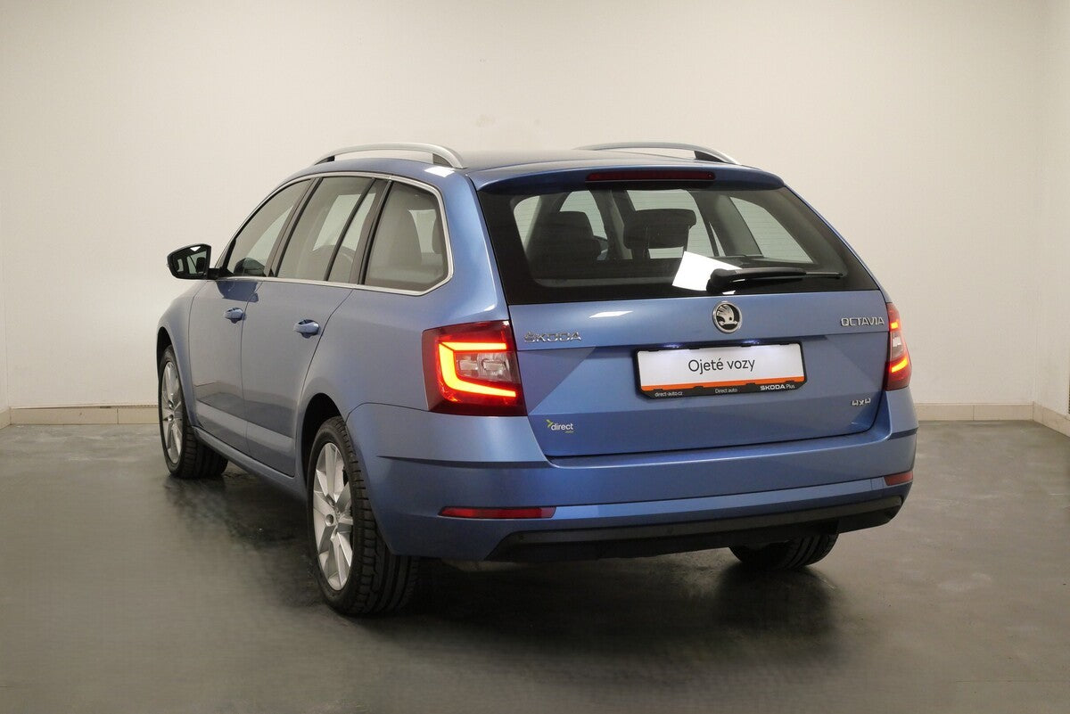 Škoda Octavia 2.0 TDI 135 kW 4x4 DSG Style – foto 7