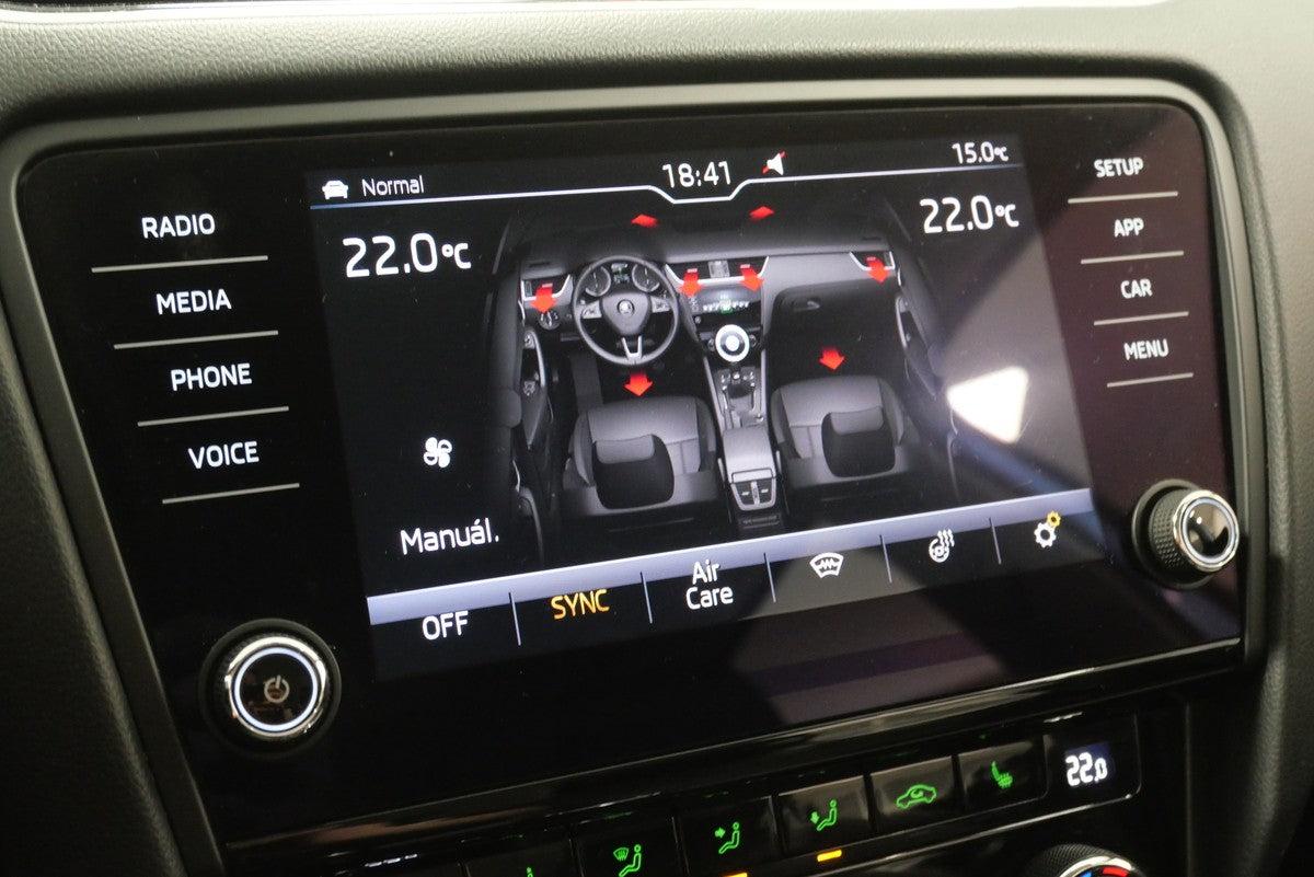 Škoda Octavia 2.0 TDI 135 kW 4x4 DSG Style – foto 21