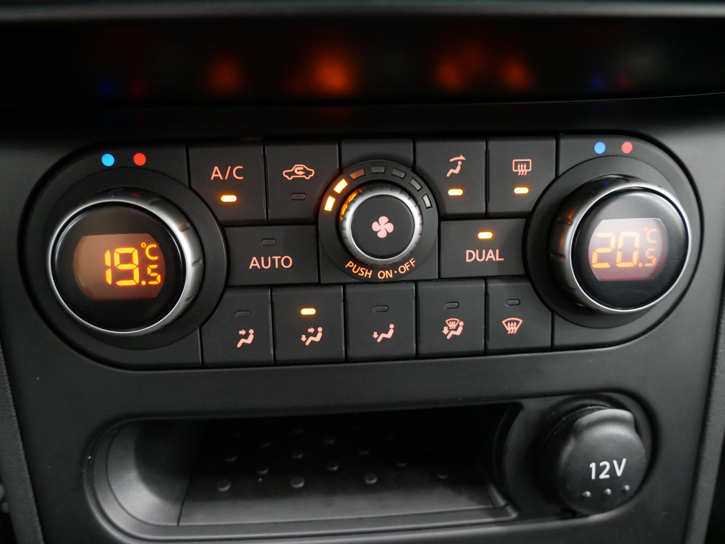 Nissan Qashqai 2.0 dCi 110 kW Acenta