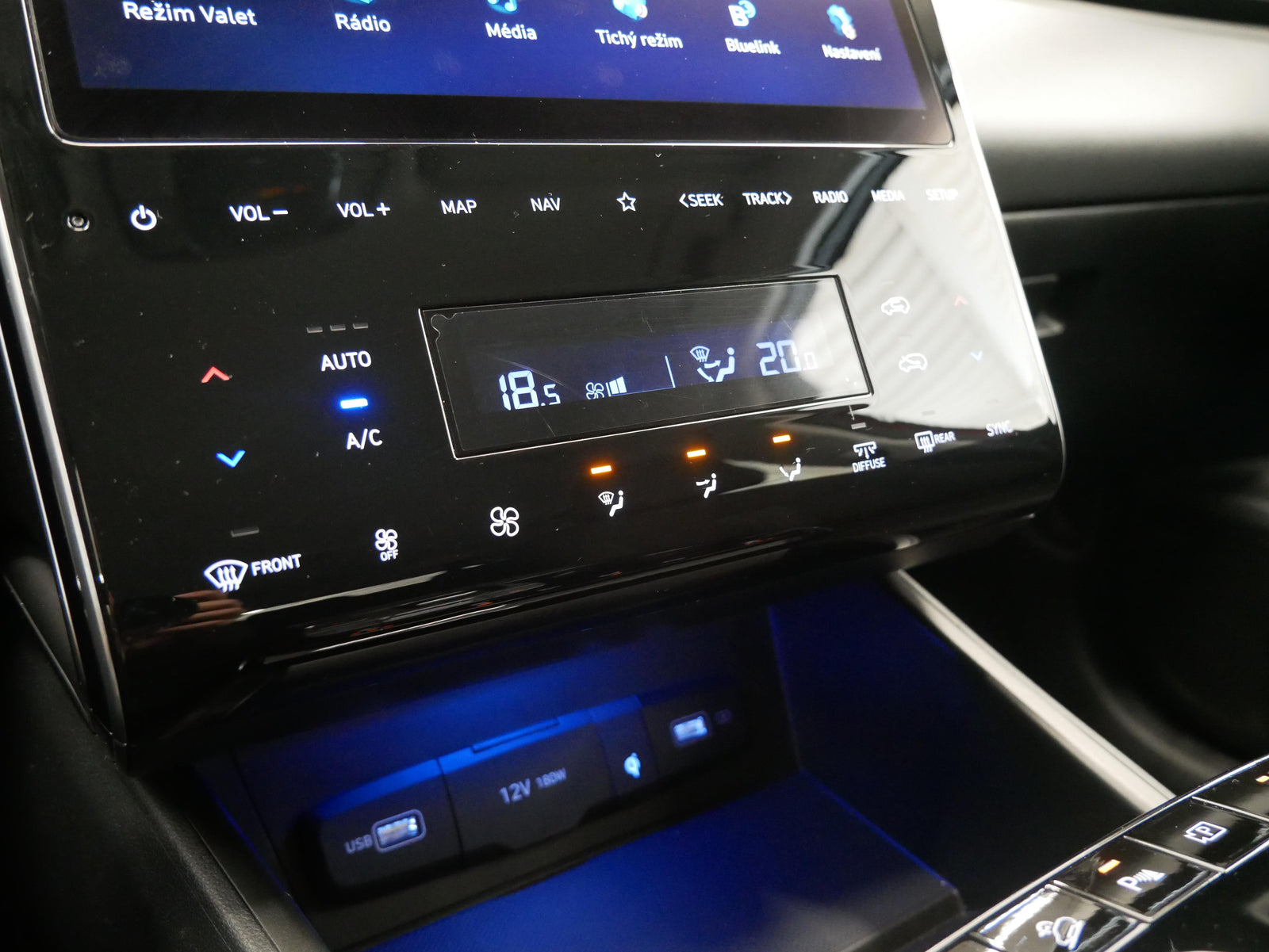 Hyundai Tucson 1.6 CRDI MHEV 100 kW 4x4 Style – foto 16