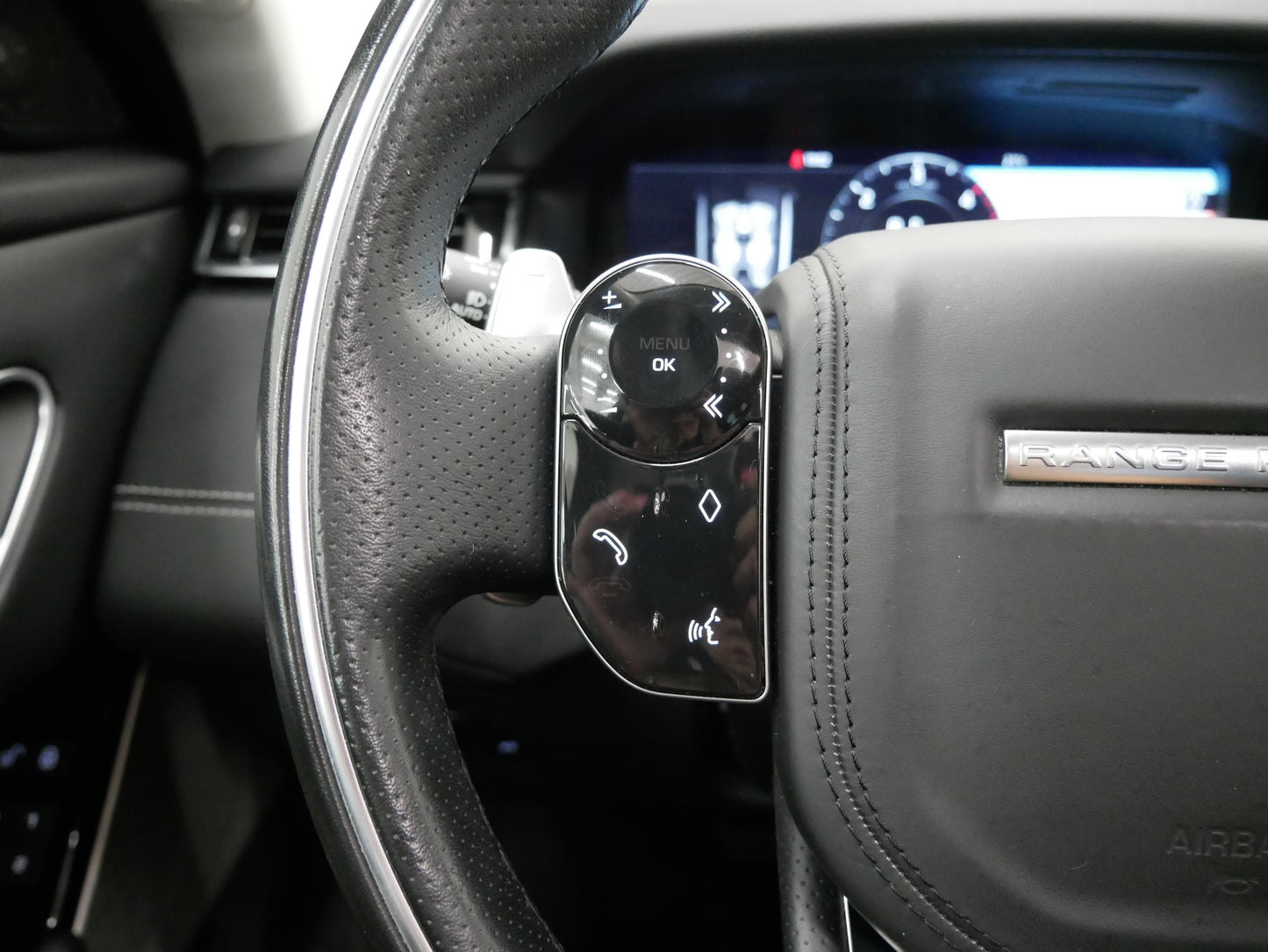 Land Rover Range Rover Velar D300 221 kW AWD SE