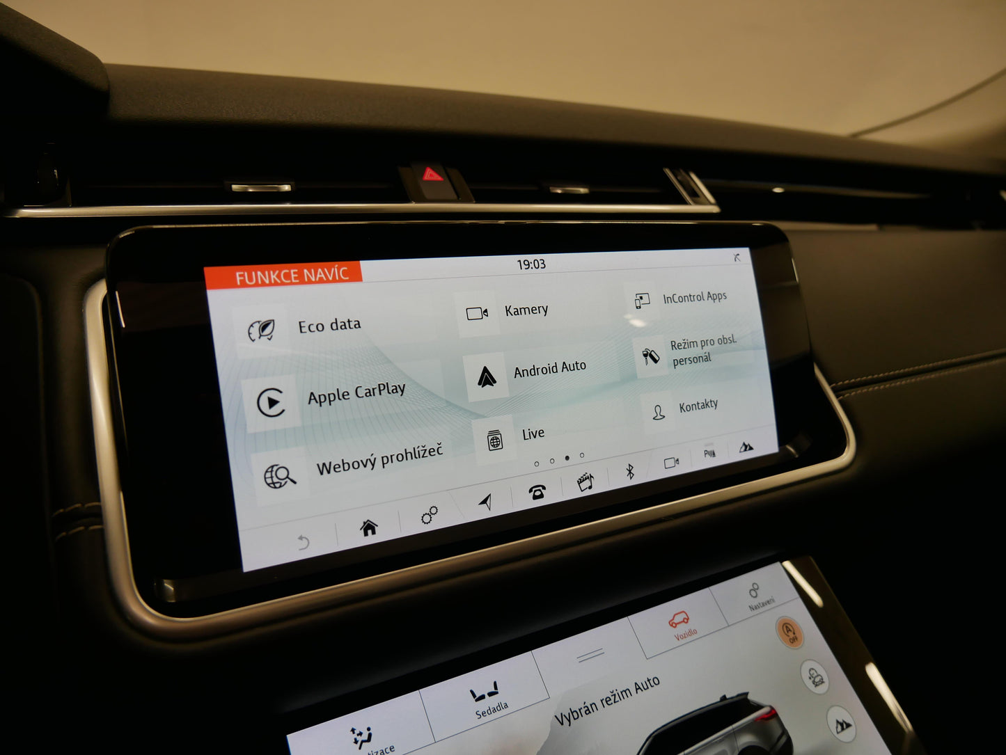 Land Rover Range Rover Velar D300 221 kW AWD SE