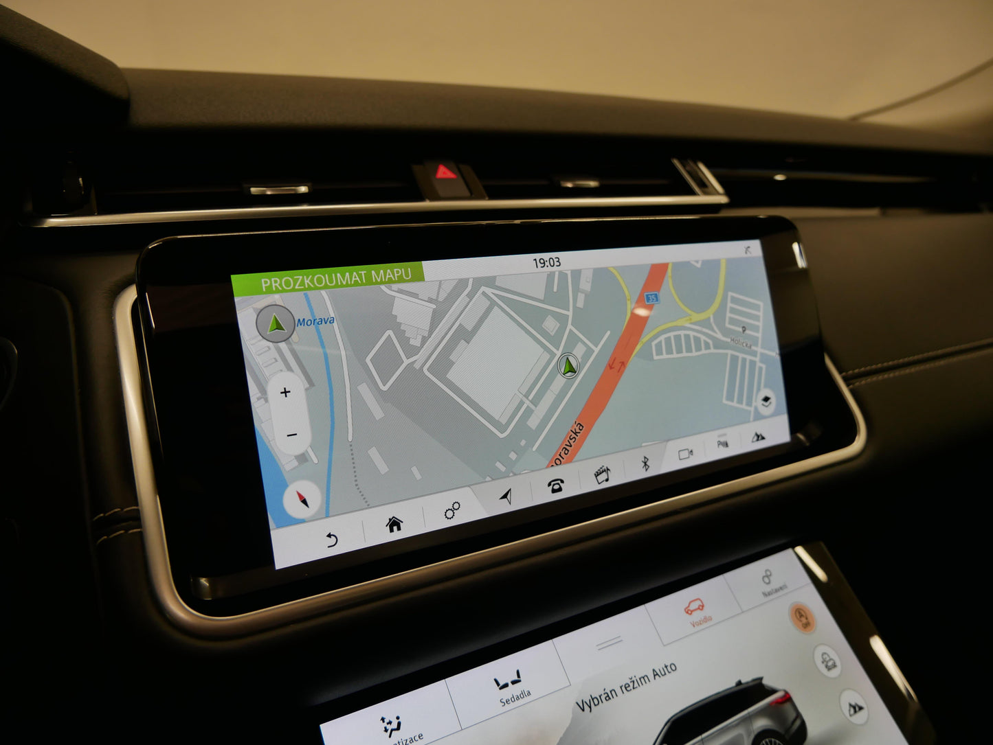 Land Rover Range Rover Velar D300 221 kW AWD SE