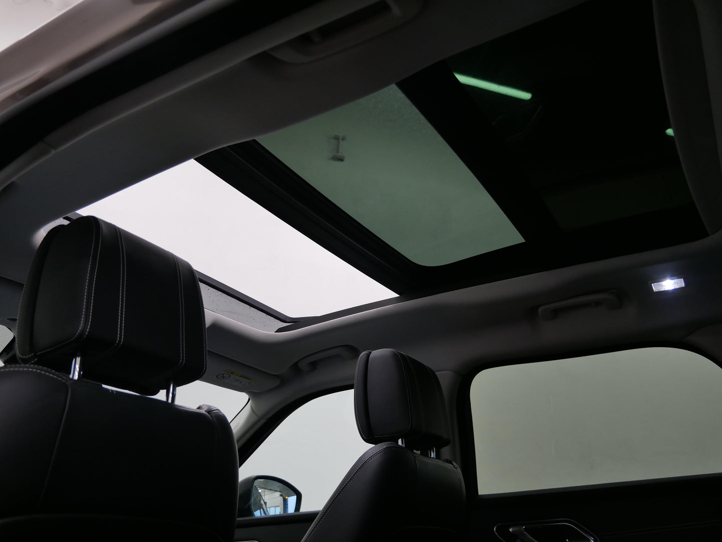 Land Rover Range Rover Velar D300 221 kW AWD SE