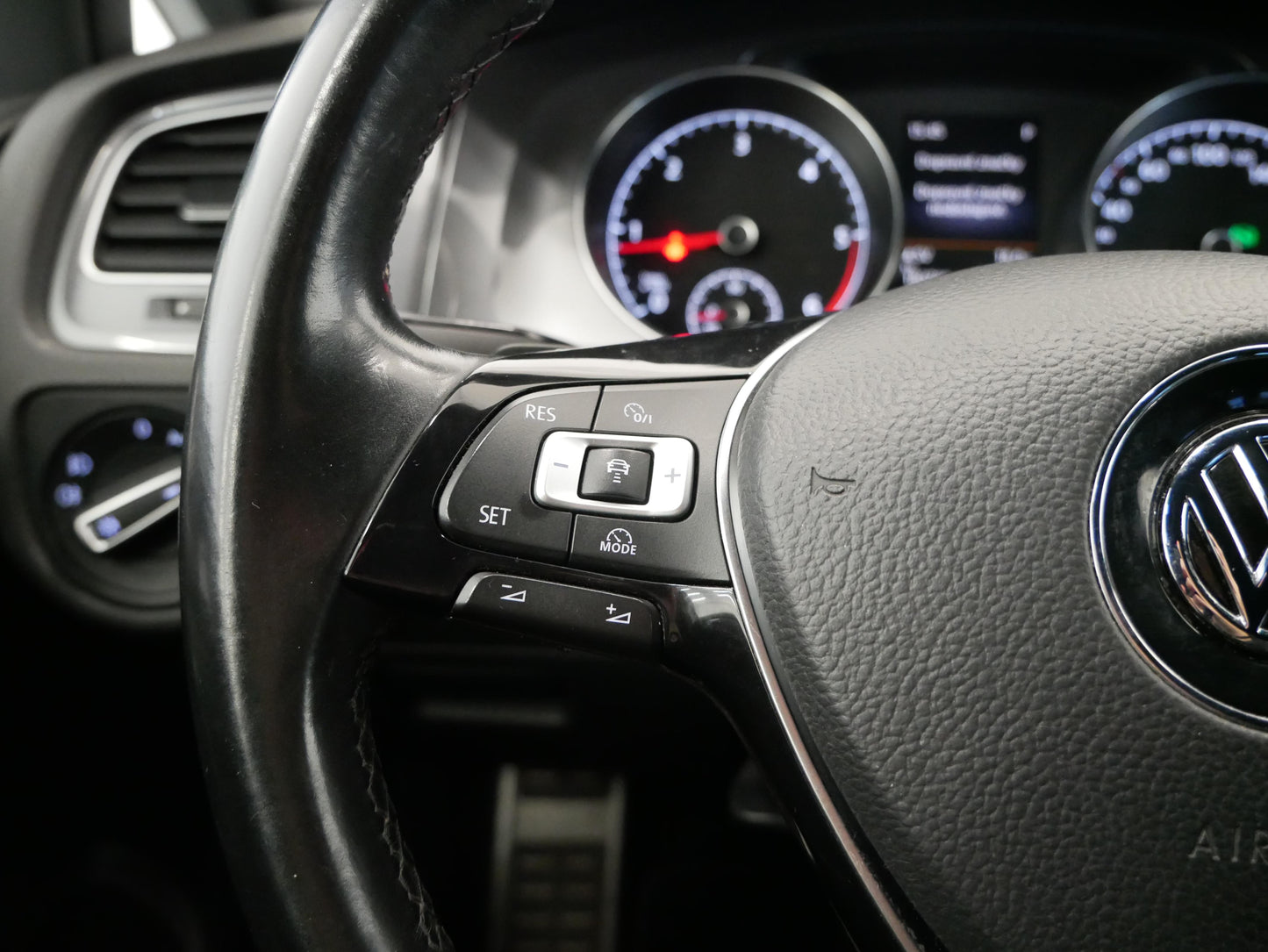 Volkswagen Golf 2.0 TDI 135 kW Alltrack