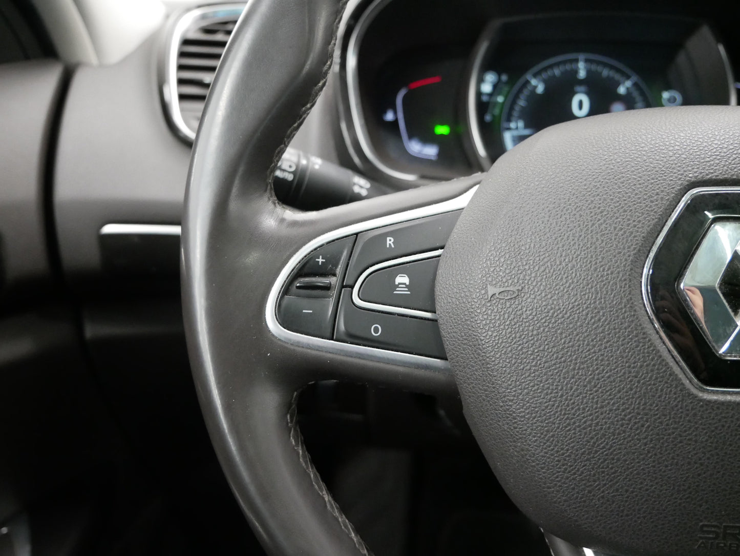 Renault Espace 1.6 dCi 118 kW Energy Intens