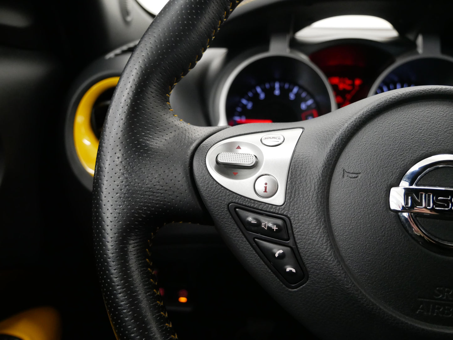 Nissan Juke 1.2 DIG-T 85 kW N-Connecta