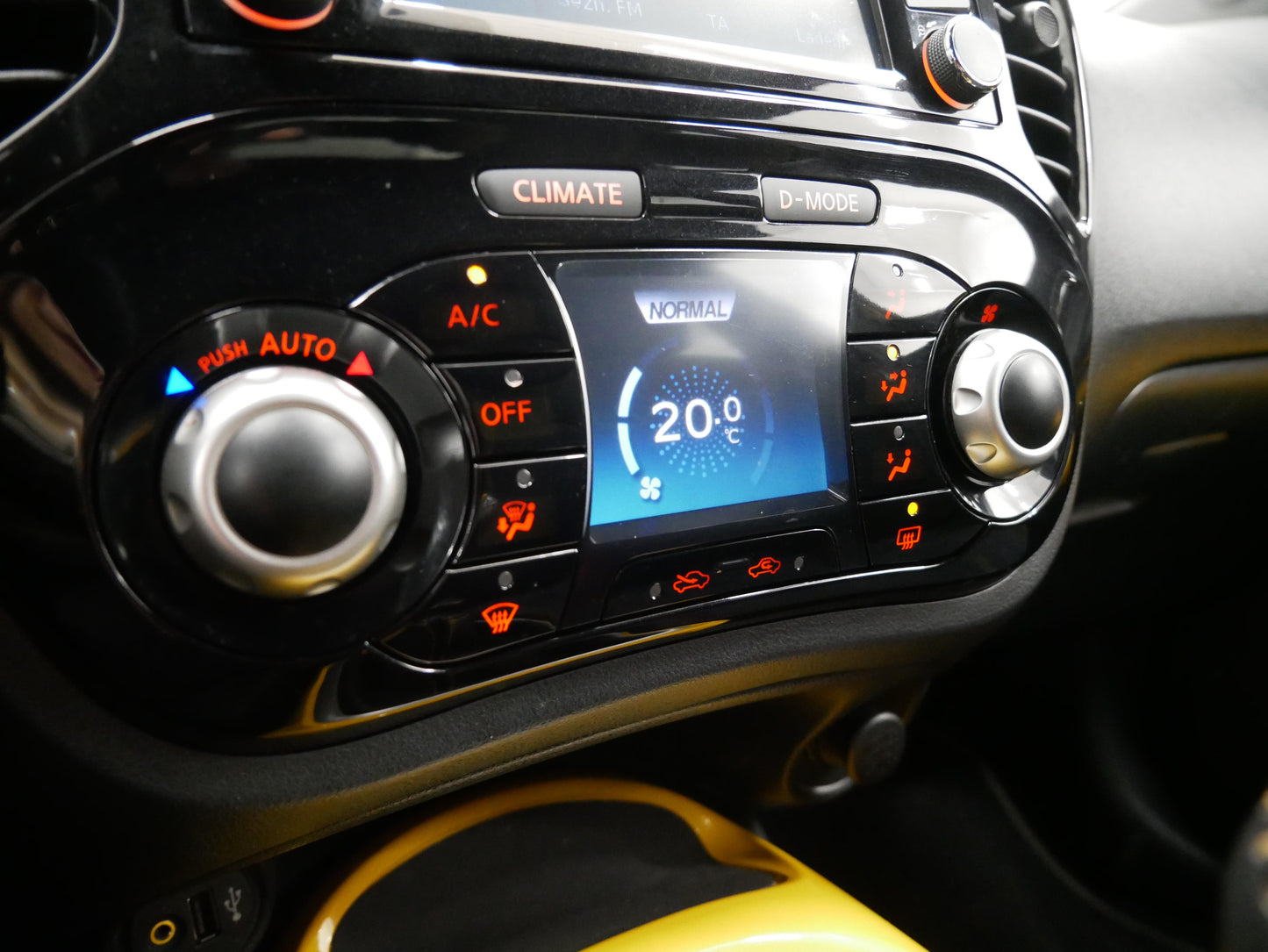 Nissan Juke 1.2 DIG-T 85 kW N-Connecta