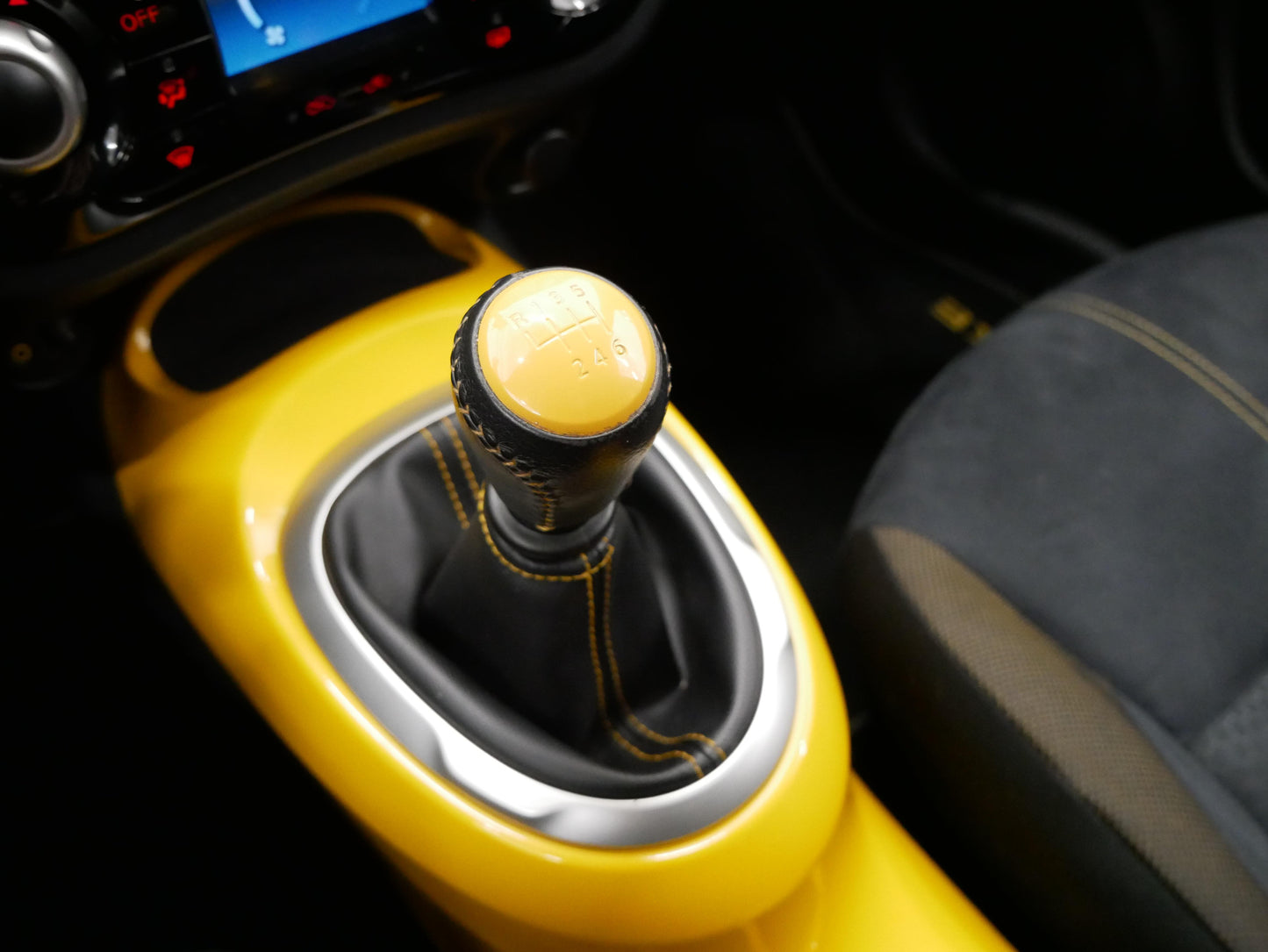 Nissan Juke 1.2 DIG-T 85 kW N-Connecta